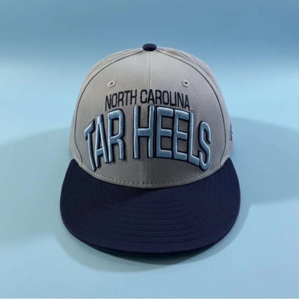 Vintage NEW ERA UNC Tarheels Embroidered Hat